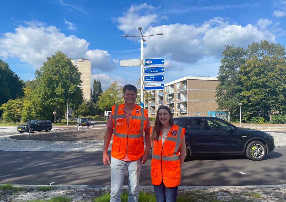 Paul en Amanda bij de Oranjebaan