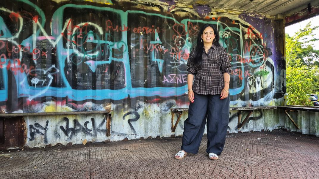 Stella voor een jeugdhokje met graffiti